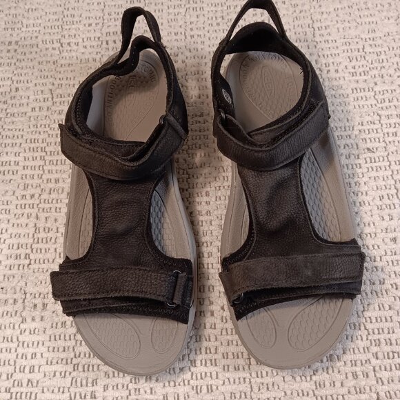 Keen Women's 'Astoria West' T-Strap Sandals leather outdoor trail sandals 10.5 - Picture 2 of 13